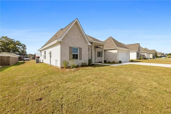 $249,900 | 55021 Coyote Trail, Loranger, LA 70446