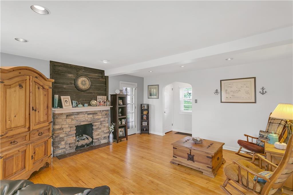 10531 Old Trail Road Irwin, PA 15642 - Photo 6 of 25 Gallery Image 6