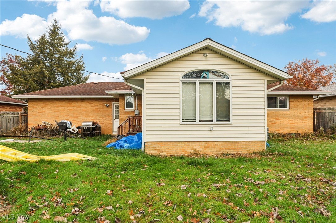 14003 Sheldon Road Cleveland, OH 44130 - Photo 29 of 32
