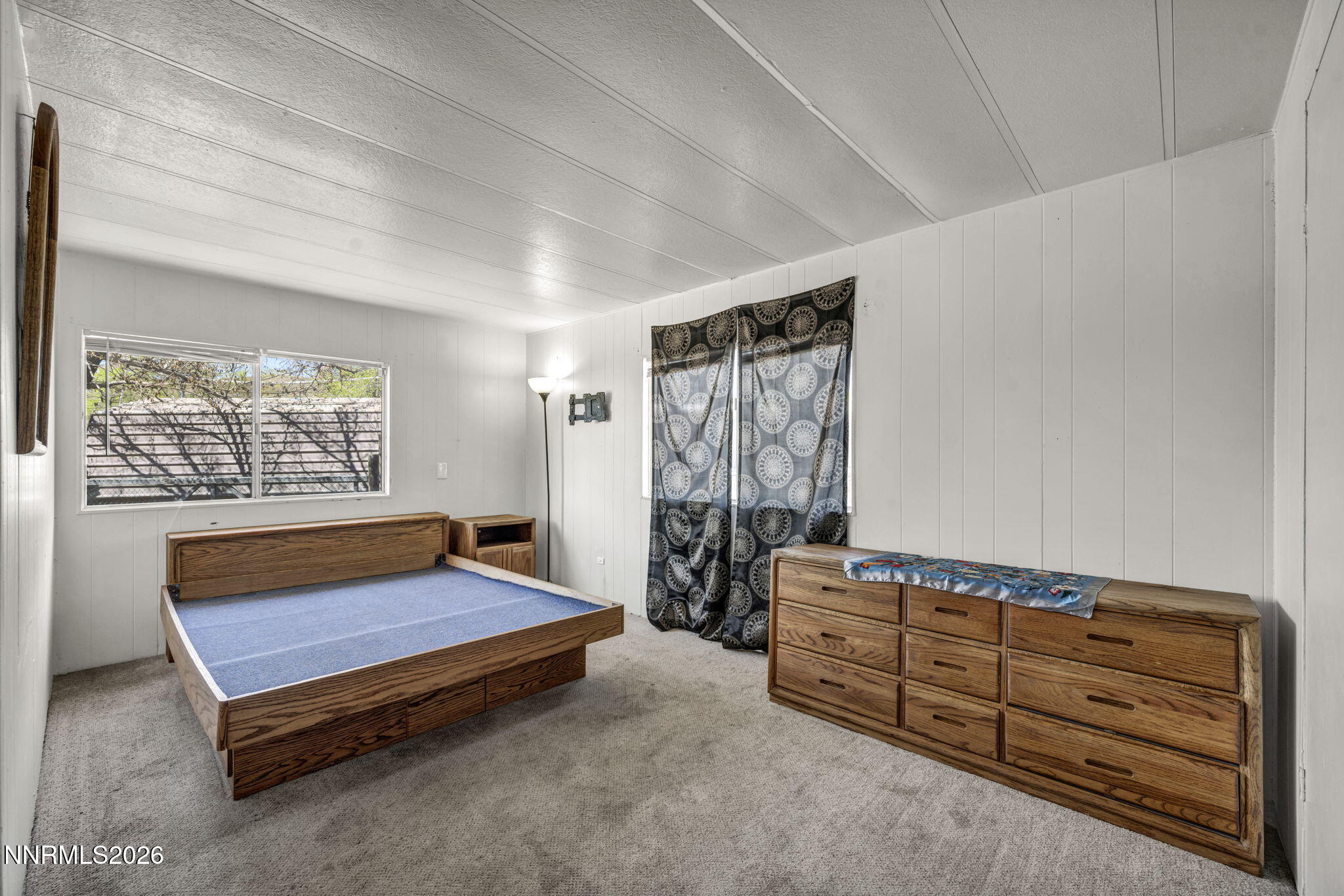 150 West 4th Avenue Sun Valley, NV 89433 - Photo 9 of 15 29-web-or-mls-150-w-4th-ave