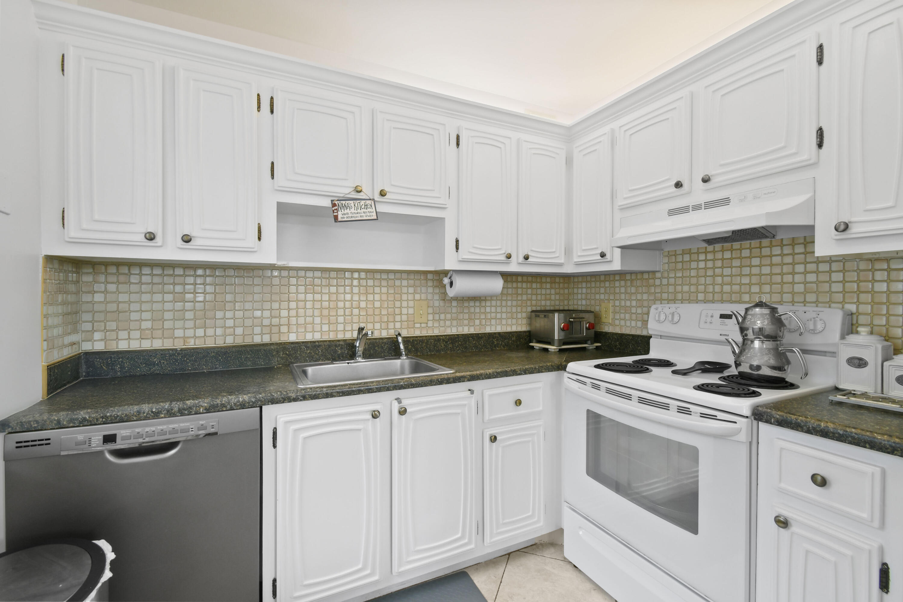 1100 East Indiantown Road, Unit 101 Jupiter, FL 33477 - Photo 17 of 50 1100EIndiantownRd#101(18)