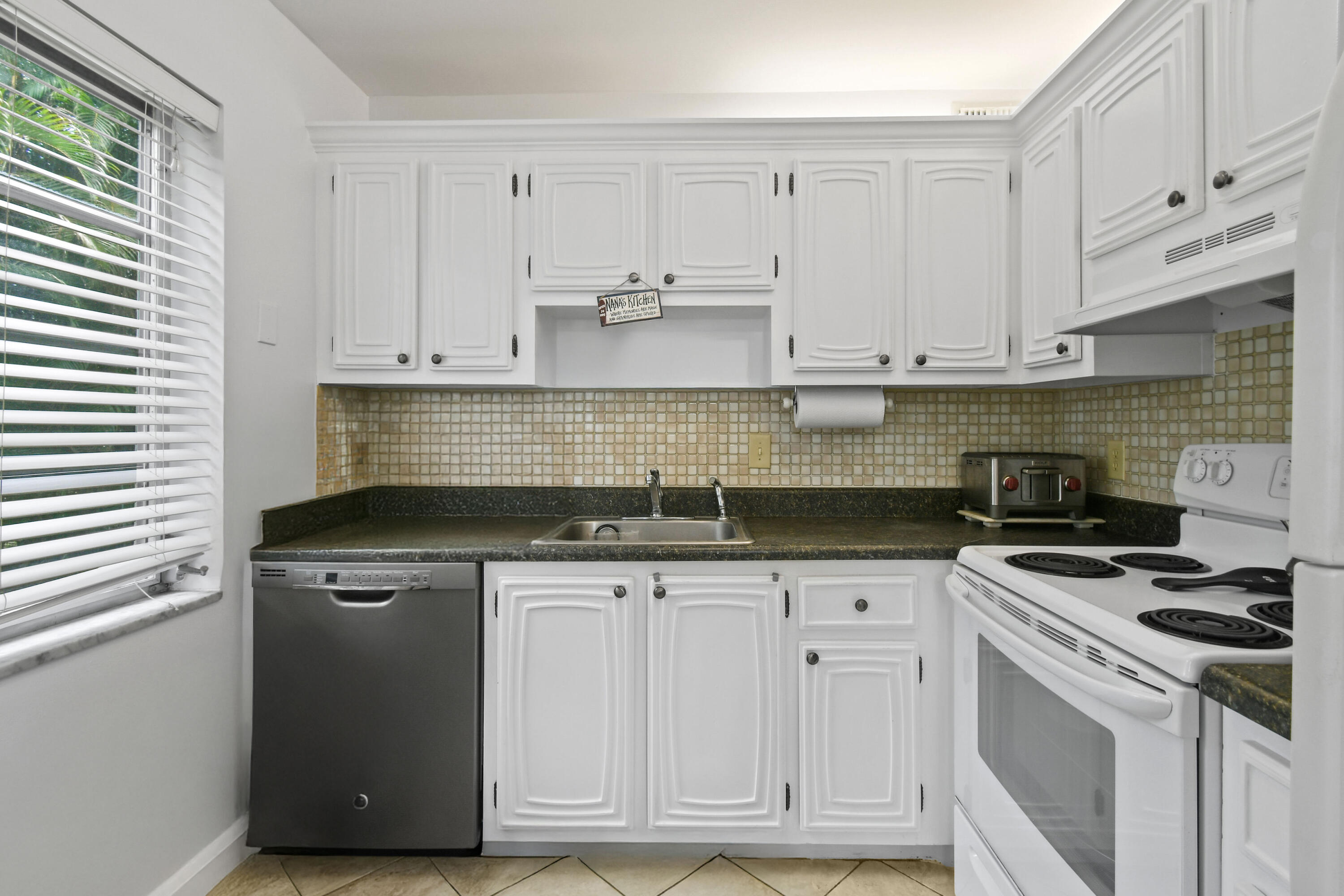 1100 East Indiantown Road, Unit 101 Jupiter, FL 33477 - Photo 18 of 50 1100EIndiantownRd#101(19)