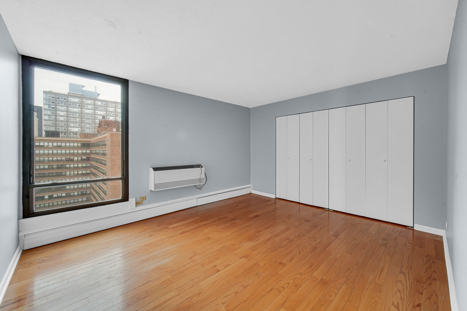 5740 North Sheridan Road, Unit 11A Chicago, IL 60660 - Photo 11 of 20