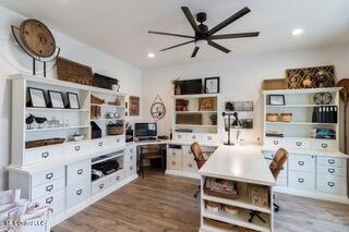 5354 Bent Road Southaven, MS 38671 - Photo 8 of 39 thumbnail_18_5354BentRoad_2023_HiRes