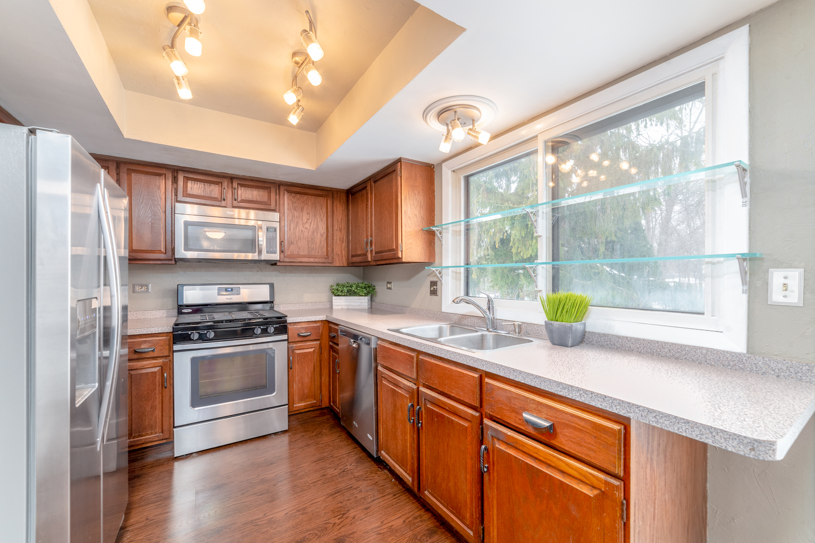 1206 West Hintz Road Arlington Heights, IL 60004 - Photo 5 of 30