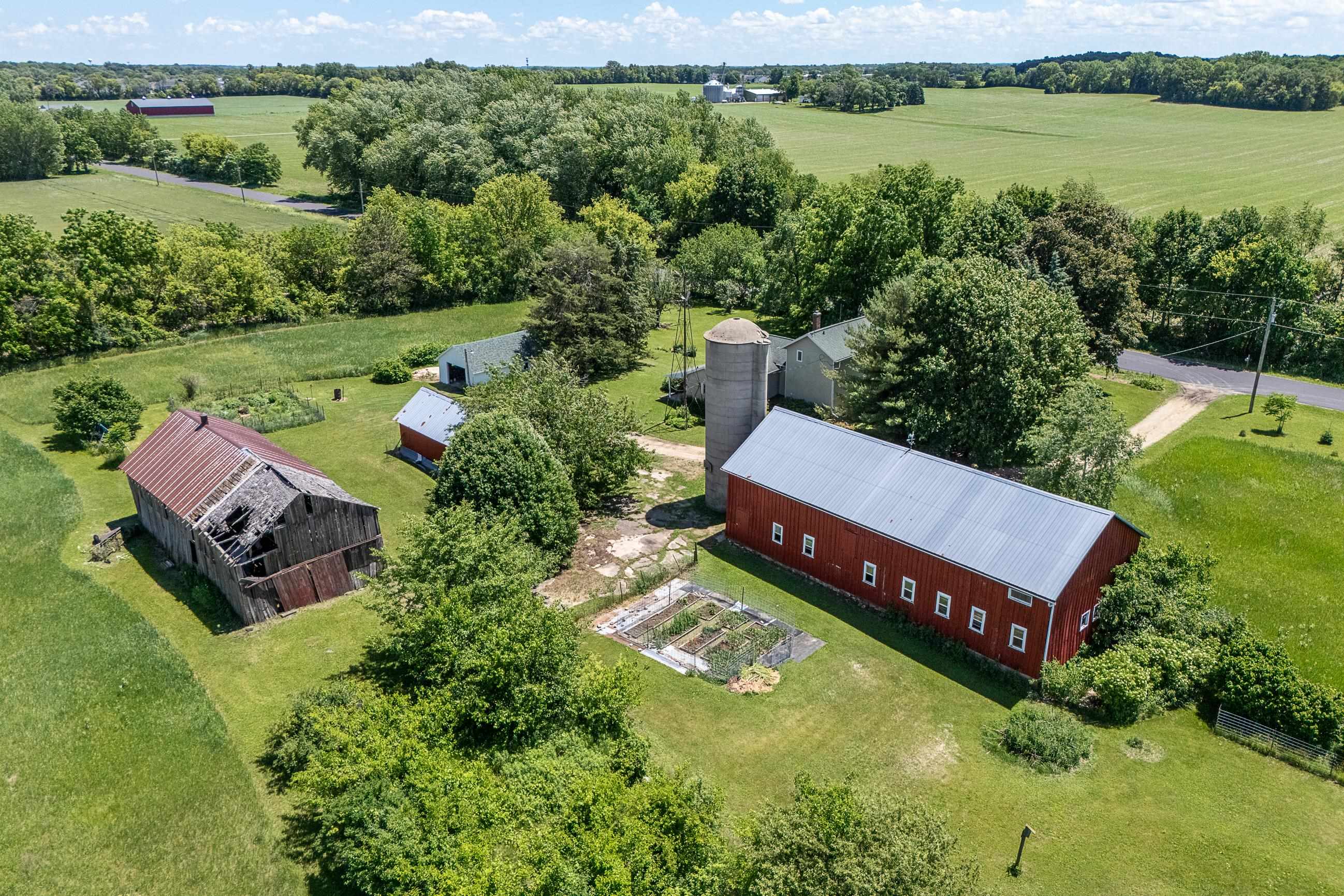 3402 Rutland Dunn Town Line Road Stoughton, WI 53589 - Photo 72 of 88