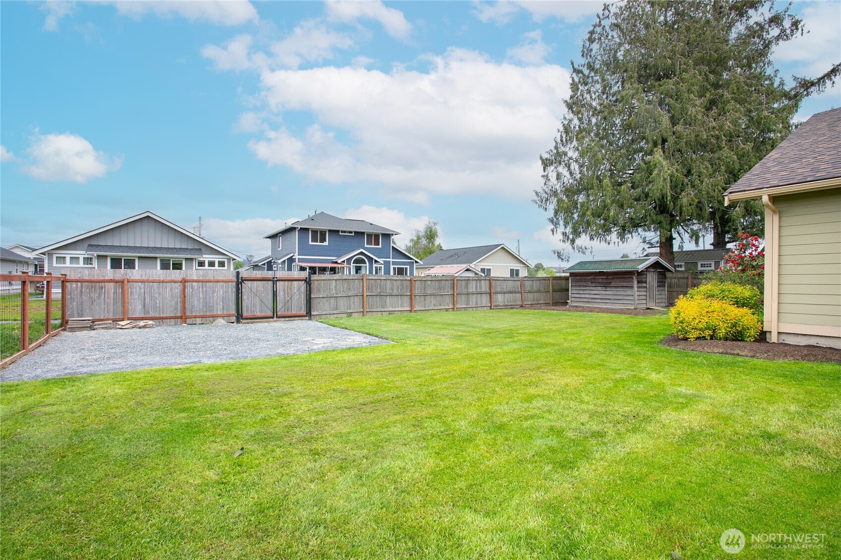 232 Front Street Sumas, WA 98295 - Photo 27 of 30
