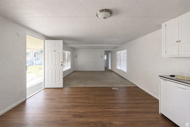 2600 North Hill Road, Unit 36 Layton, UT 84041 - Photo 4 of 11