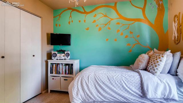 2425 Ranch Lane Colorado Springs, CO 80918 - Photo 16 of 28 Gallery Image 16