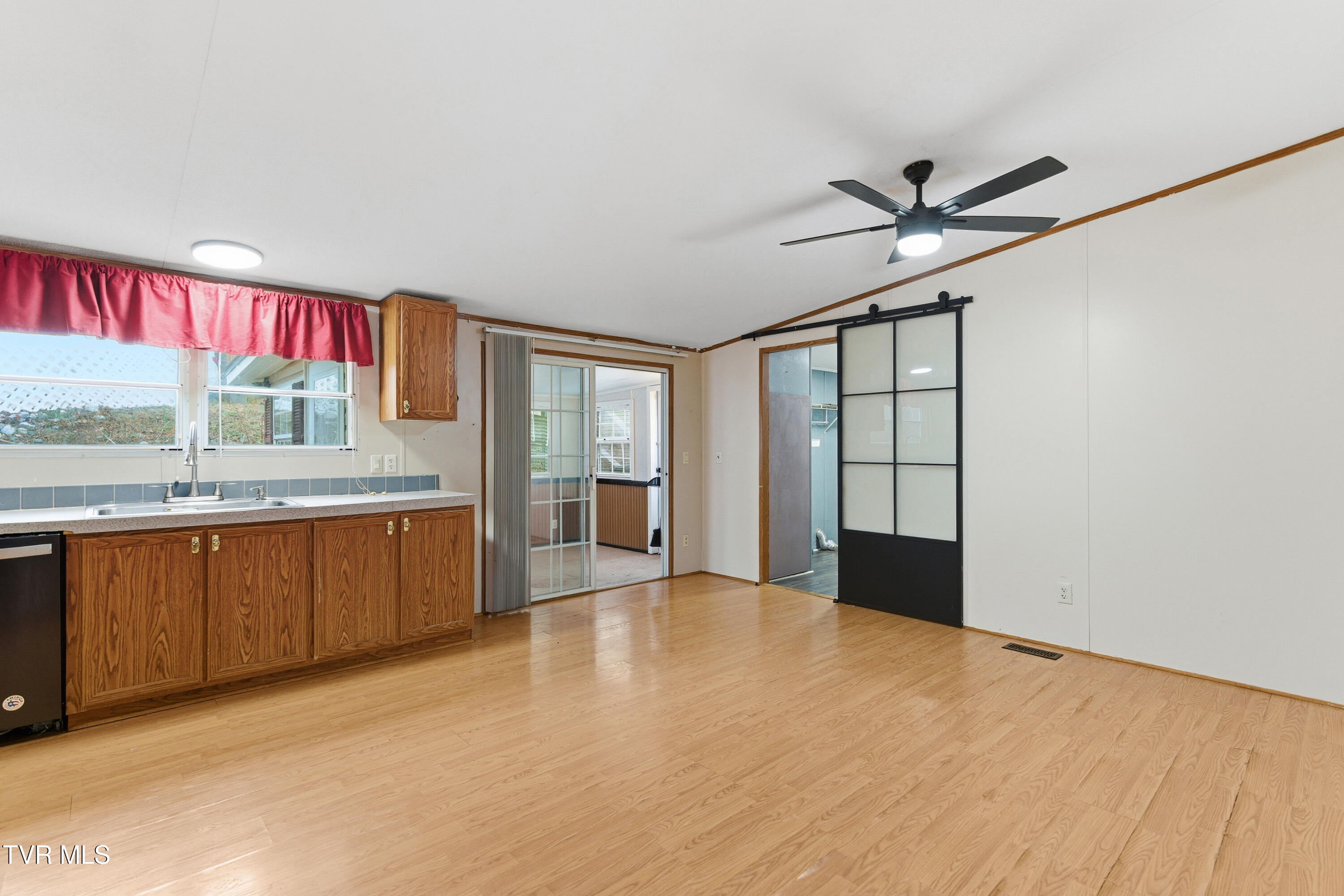 120 Rocky Point Midway, TN 37809 - Photo 11 of 33 DSC00261