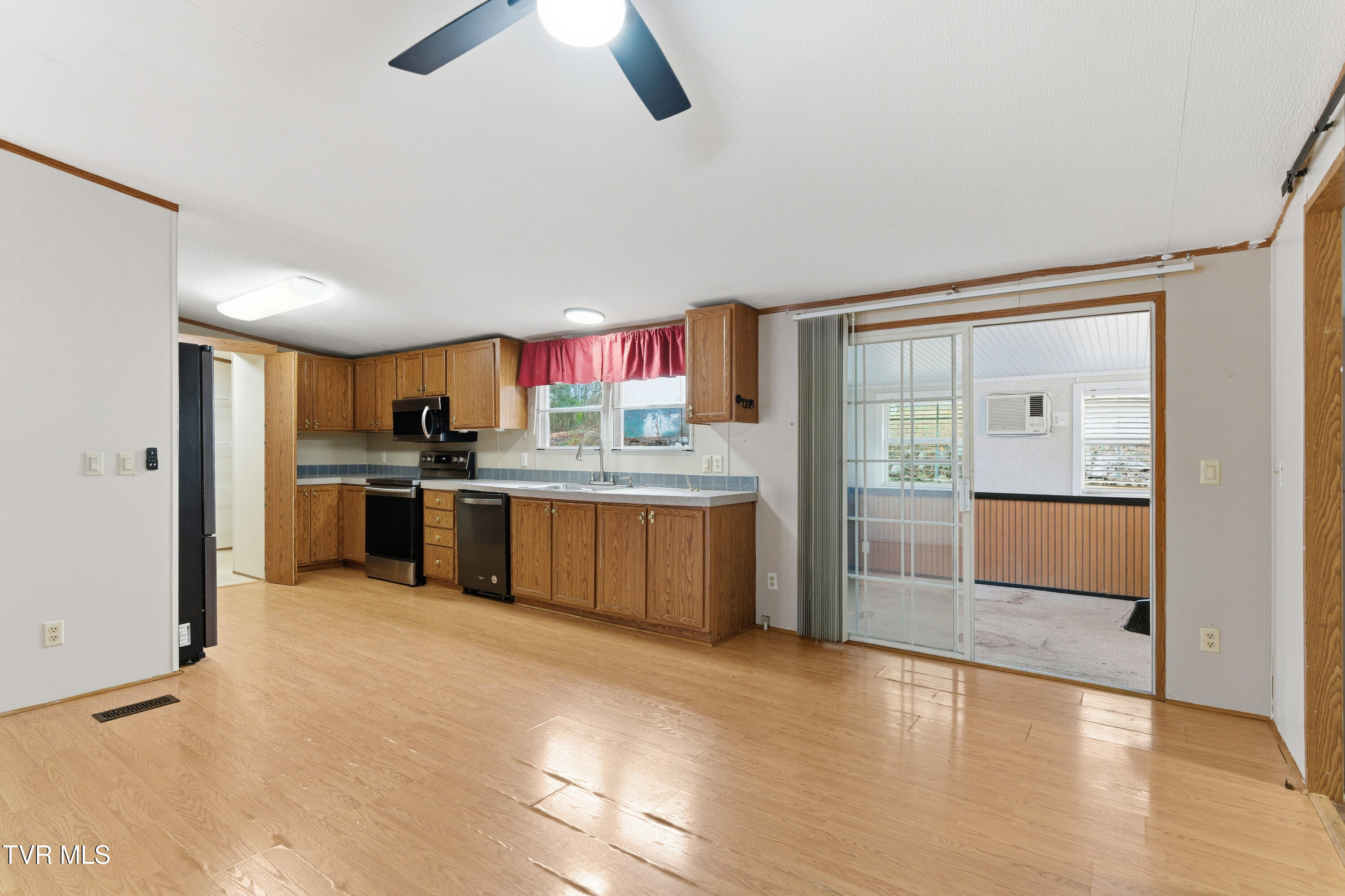 120 Rocky Point Midway, TN 37809 - Photo 12 of 33 DSC00264