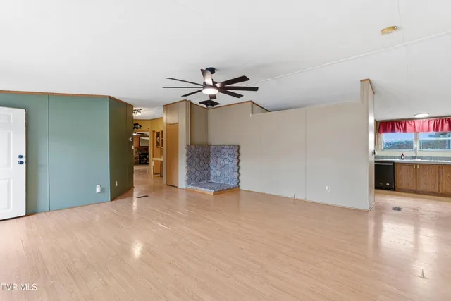 $199,900 | 120 Rocky Point, Midway, TN 37809