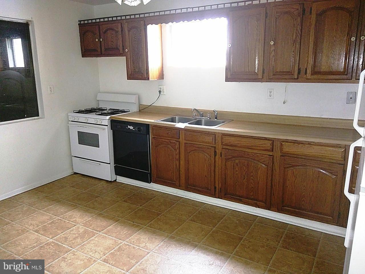 1814 Colmar Road Gwynn Oak, MD 21207 - Photo 10 of 23 Kitchen
