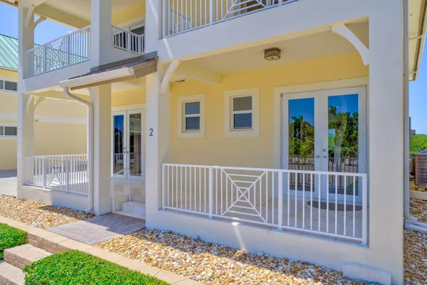 $3,900,000 | 2394 Coco Plum Drive, Unit 3, Marathon, FL 33050