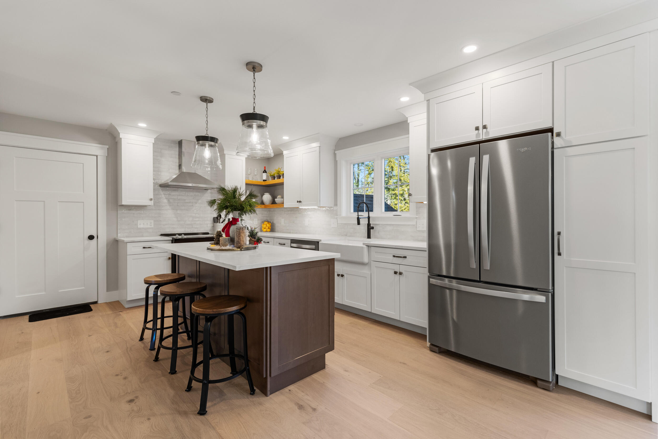 39 Whitney Road Cumberland, ME 04021 - Photo 6 of 54 39 whitney road cumberland_009