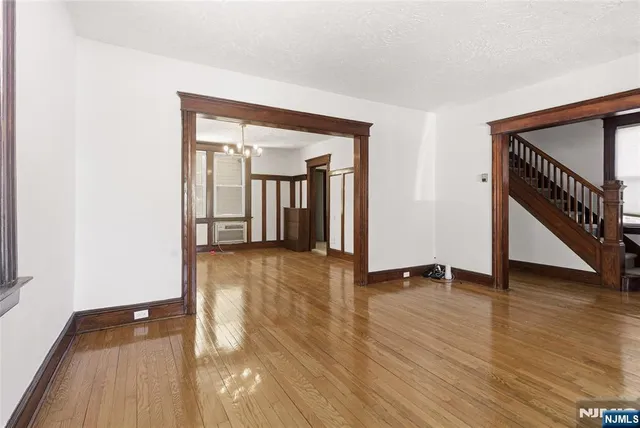 $3,500 | 428 Lawton Avenue, Cliffside Park, NJ 07010