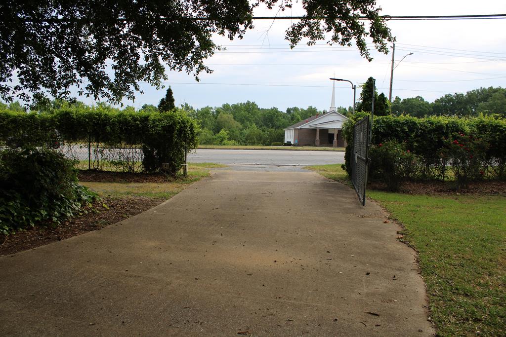 5336 Forrest Road Columbus, GA 31907 - Photo 49 of 50 Electric gate