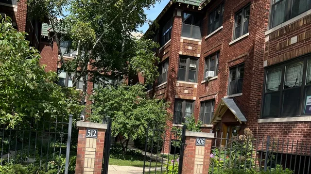 $128,000 | 512 Madison Street, Unit 1S, Oak Park, IL 60302