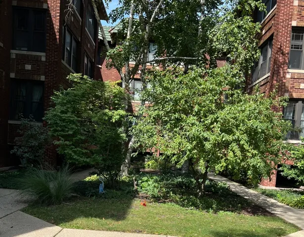 $128,000 | 512 Madison Street, Unit 1S, Oak Park, IL 60302