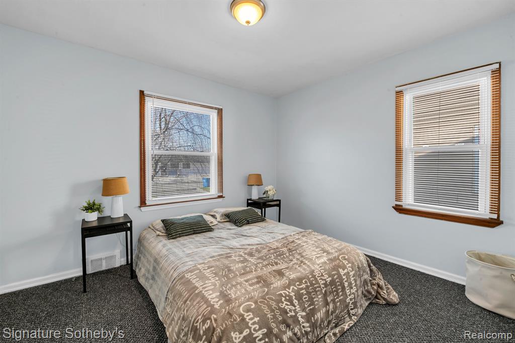 21320 Waltham Road Warren, MI 48089 - Photo 8 of 17