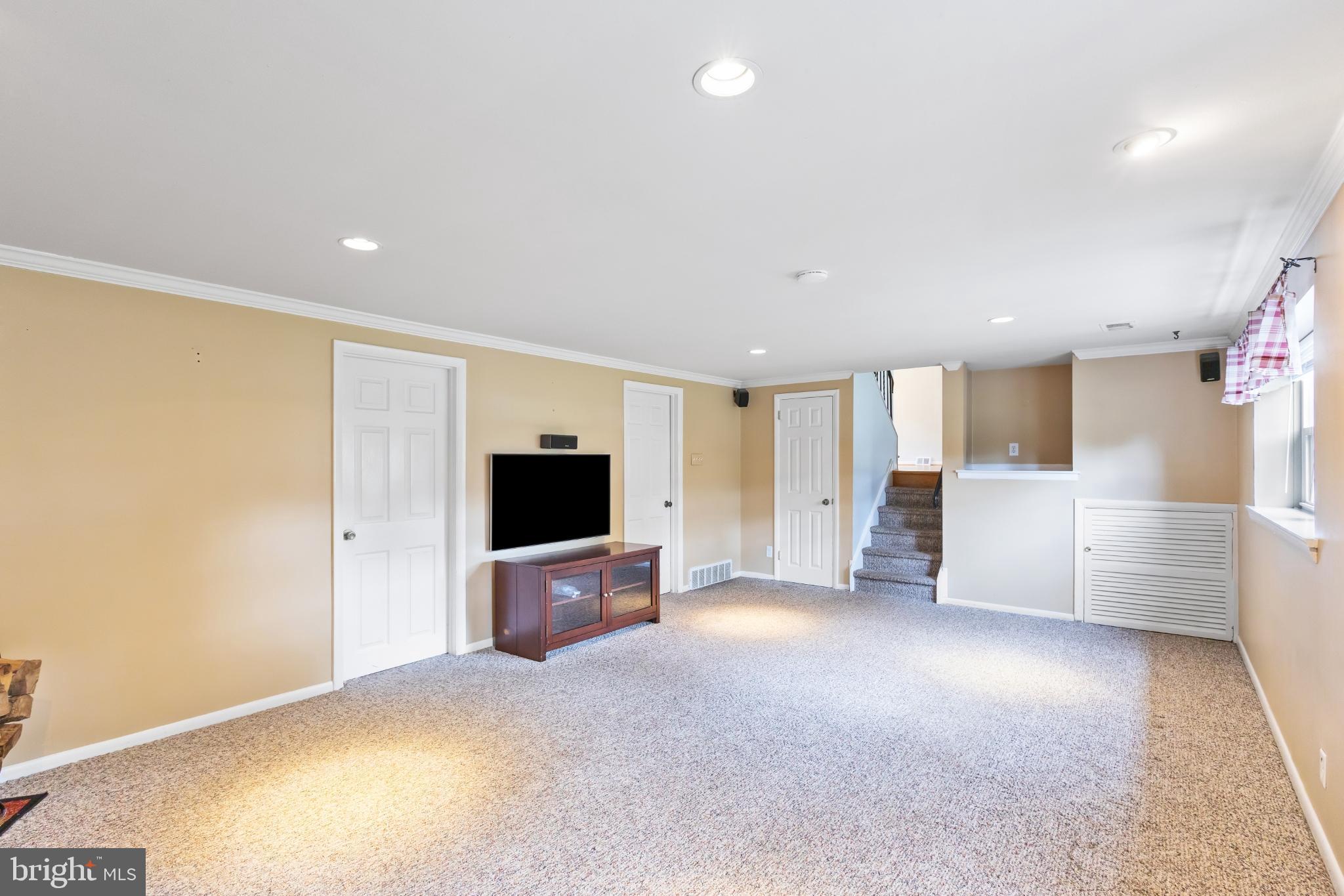 1380 Harris Road Dresher, PA 19025 - Photo 22 of 29 family room