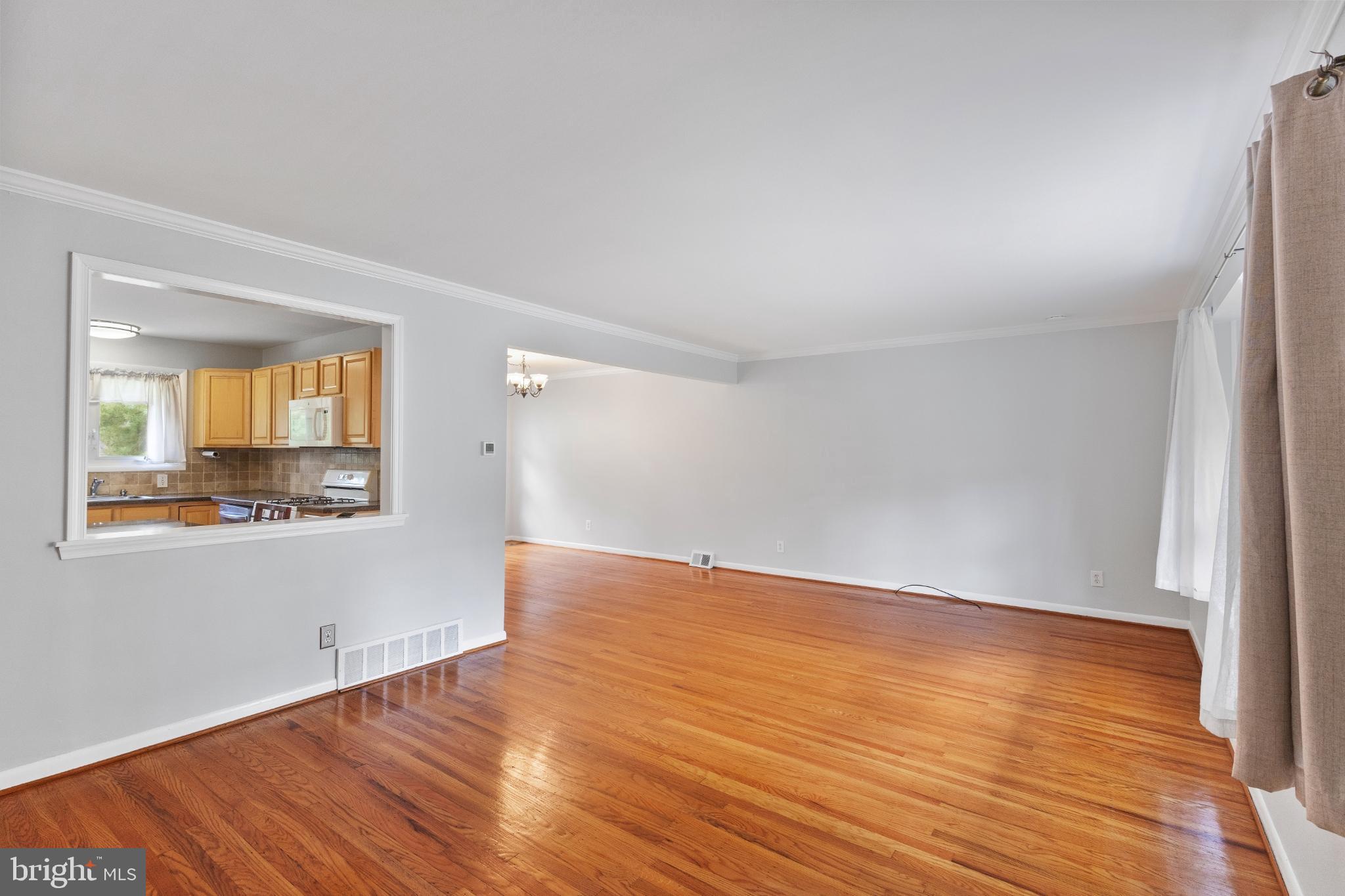 1380 Harris Road Dresher, PA 19025 - Photo 29 of 29 living room