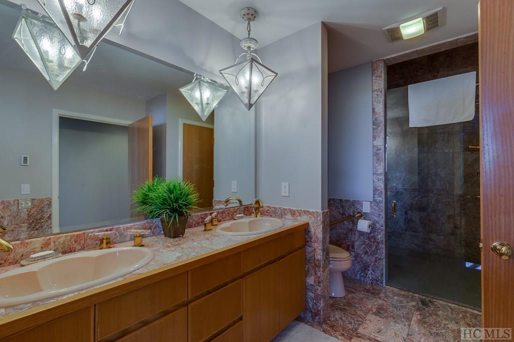 473 Summit Ridge Rd Lake Lake Toxaway, NC 28747 - Photo 57 of 66 Gallery Image 57
