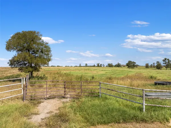 $4,000,000 | 12500 County Line Road, Elgin, TX 78621