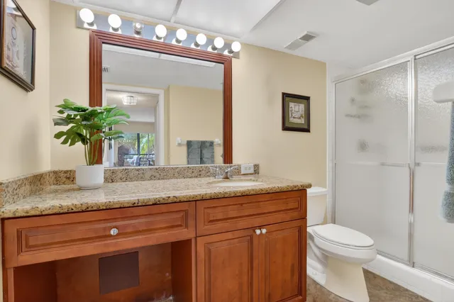 $2,400 | 23345 Carolwood Lane, Unit 205, Boca Raton, FL 33428