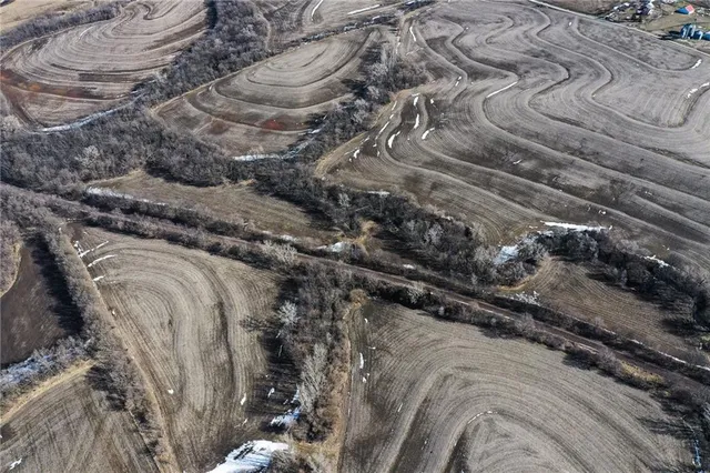 $1,250,000 | 0 Kingfisher Road, Hiawatha, KS 66434