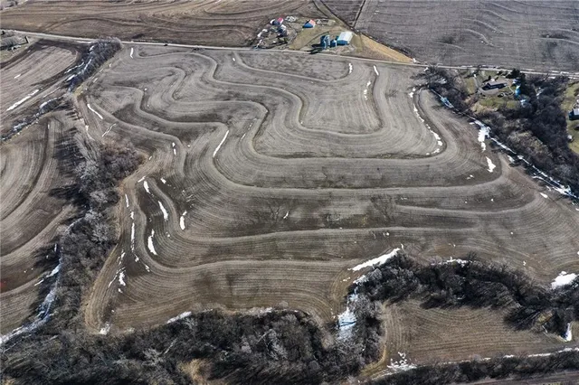 $1,250,000 | 0 Kingfisher Road, Hiawatha, KS 66434