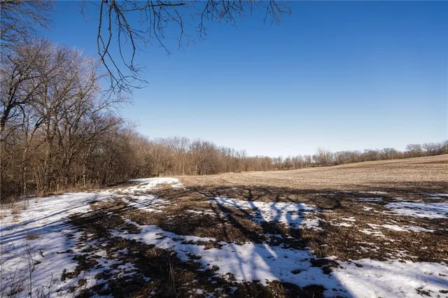 $1,250,000 | 0 Kingfisher Road, Hiawatha, KS 66434