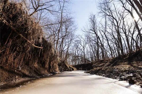 $1,250,000 | 0 Kingfisher Road, Hiawatha, KS 66434