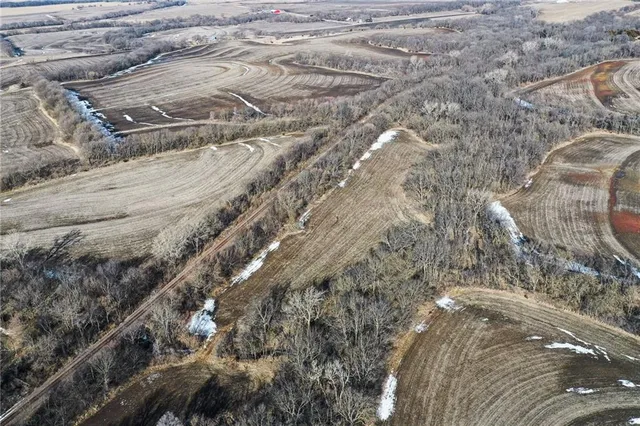 $1,250,000 | 0 Kingfisher Road, Hiawatha, KS 66434