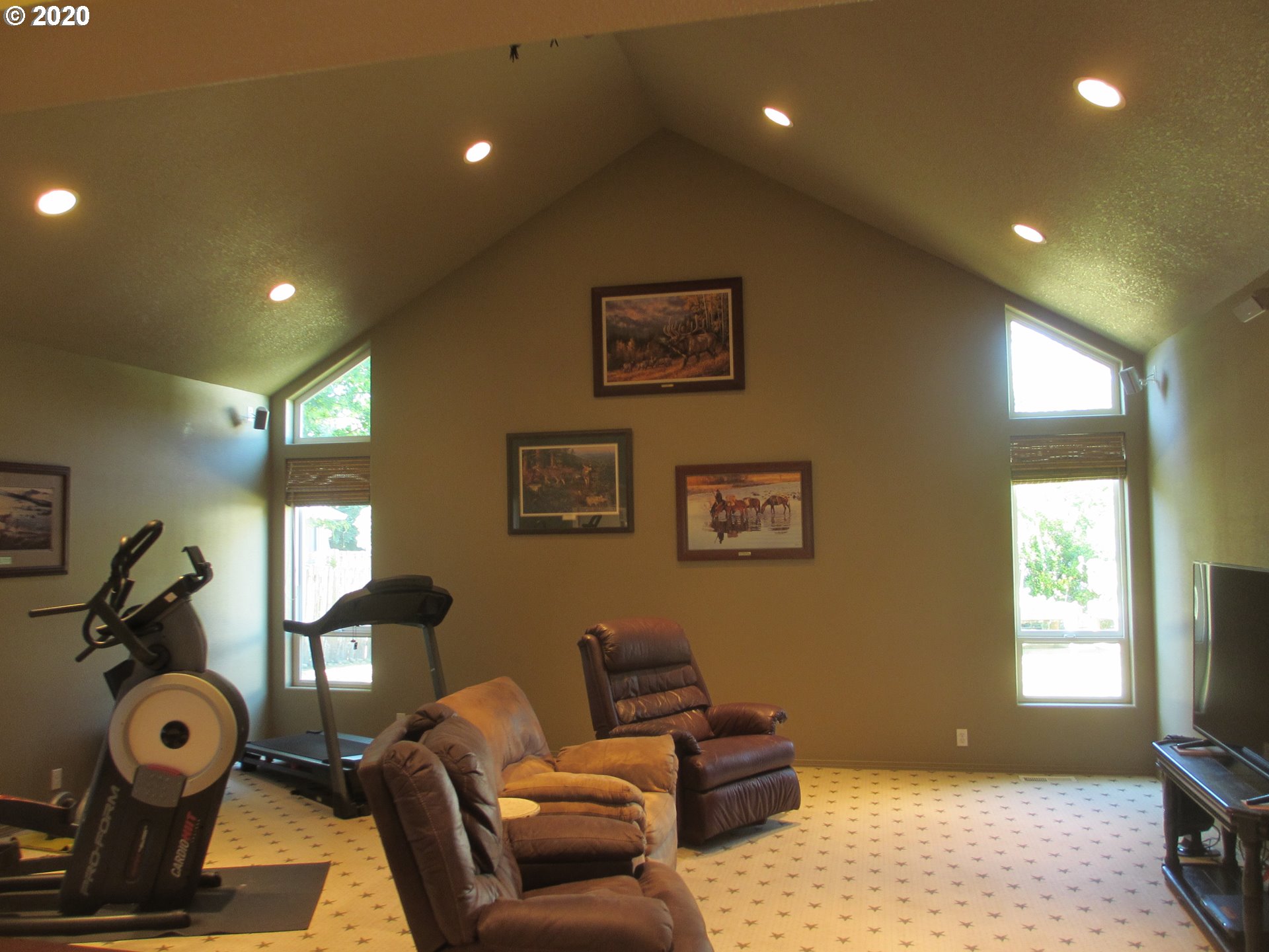 2152 Riviera Court Hubbard, OR 97032 - Photo 23 of 32 Gallery Image 23