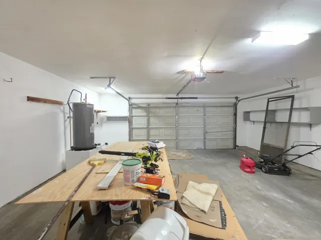 a view of a livingroom with furniture and a livingroom