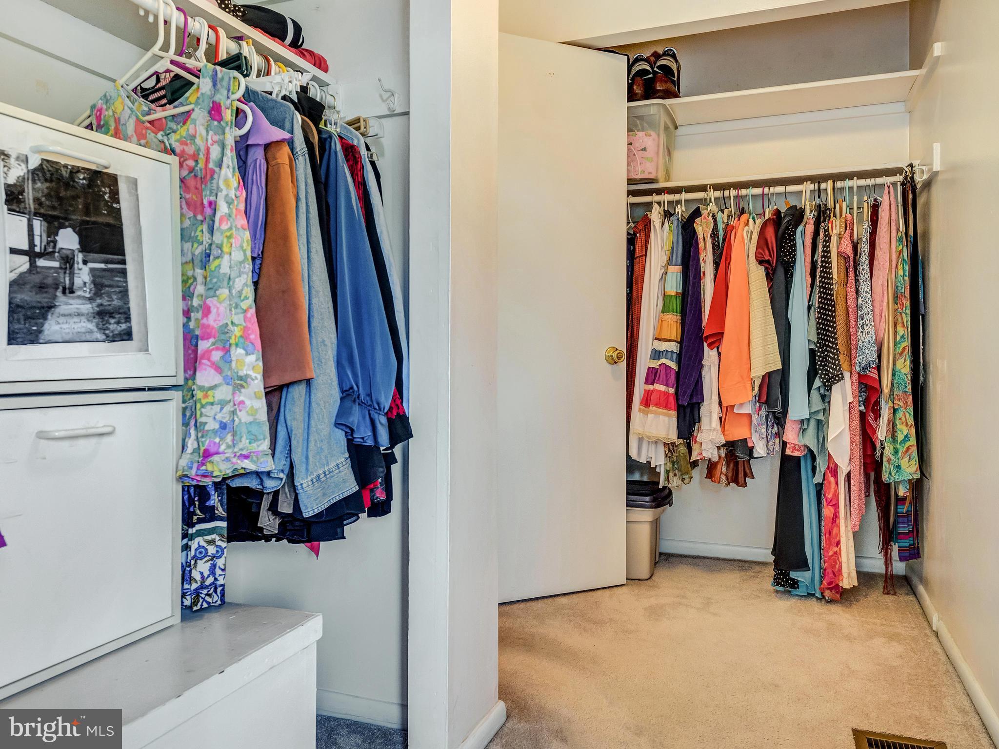 505 Summit Hall Road Gaithersburg, MD 20877 - Photo 16 of 30 Bedroom (Master) Walk-in Closet