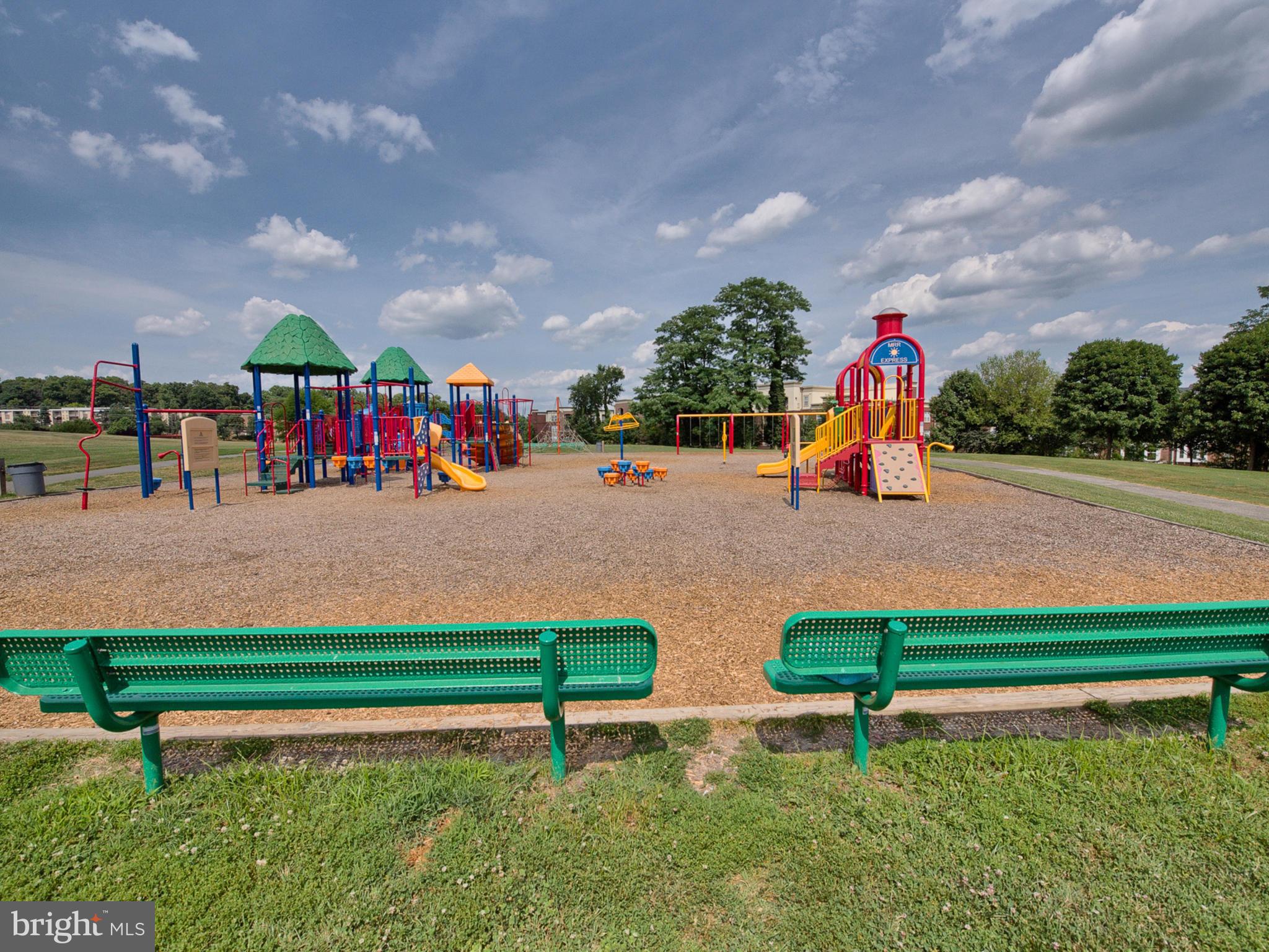 505 Summit Hall Road Gaithersburg, MD 20877 - Photo 26 of 30 Community