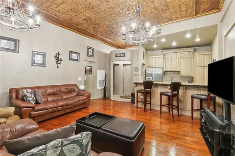 $329,000 | 330 Julia Street, Unit 208, New Orleans, LA 70130