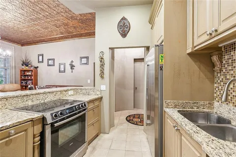 $329,000 | 330 Julia Street, Unit 208, New Orleans, LA 70130