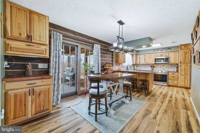 $542,000 | 5911 Smith Creek Road, New Market, VA 22844