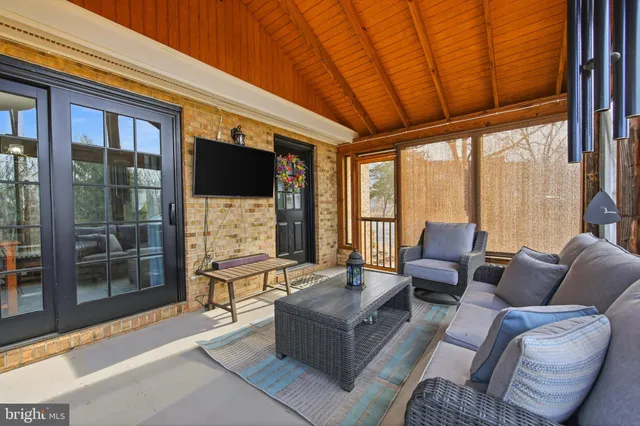 $542,000 | 5911 Smith Creek Road, New Market, VA 22844