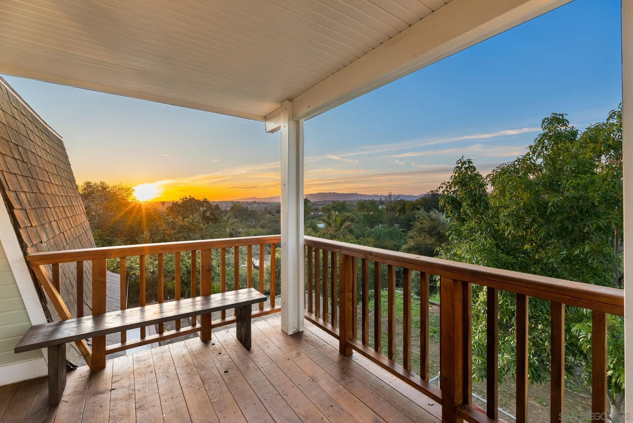3168 Alta Verde Drive Fallbrook, CA 92028 - Photo 4 of 67 a view of balcony with couches