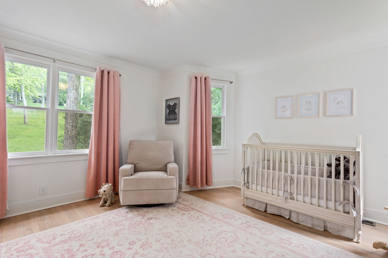 6437 Bresslyn Road Nashville, TN 37205 - Photo 24 of 47 a bedroom with furniture and windows