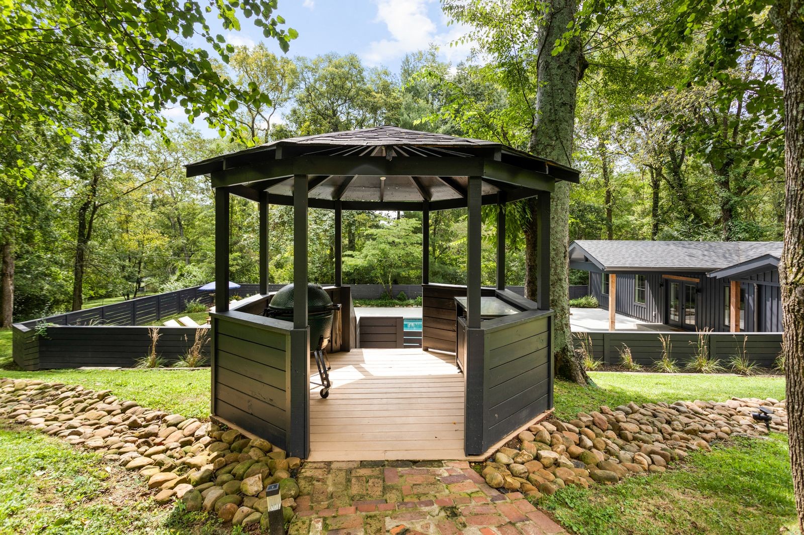 6437 Bresslyn Road Nashville, TN 37205 - Photo 39 of 47 a view of outdoor space yard and patio