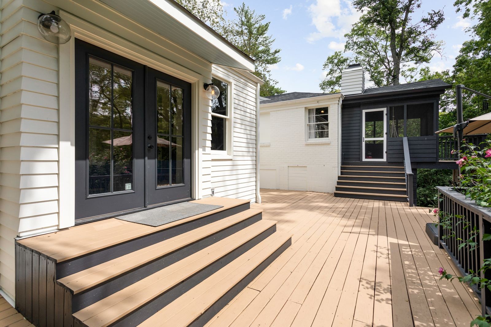 6437 Bresslyn Road Nashville, TN 37205 - Photo 44 of 47 a view of a house with a door and wooden floor