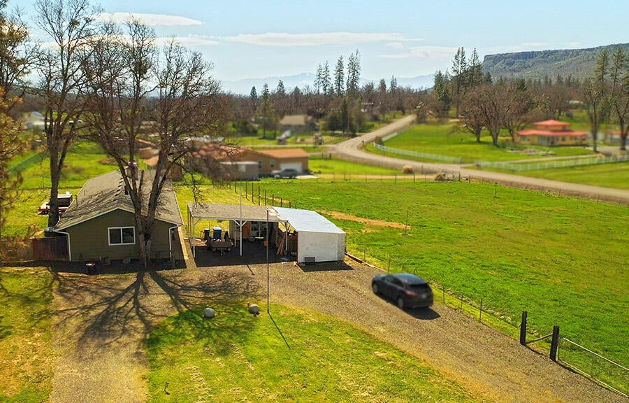 11688 Michael Road White City, OR 97503 - Photo 16 of 34 Michael Rd.Still006