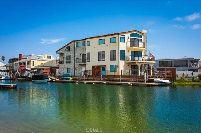 $11,500 | 16857 Bayview Drive, Unit A, Sunset Beach, CA 90742