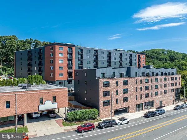 $1,650 | 5001 Umbria Street, Unit P421, Philadelphia, PA 19128
