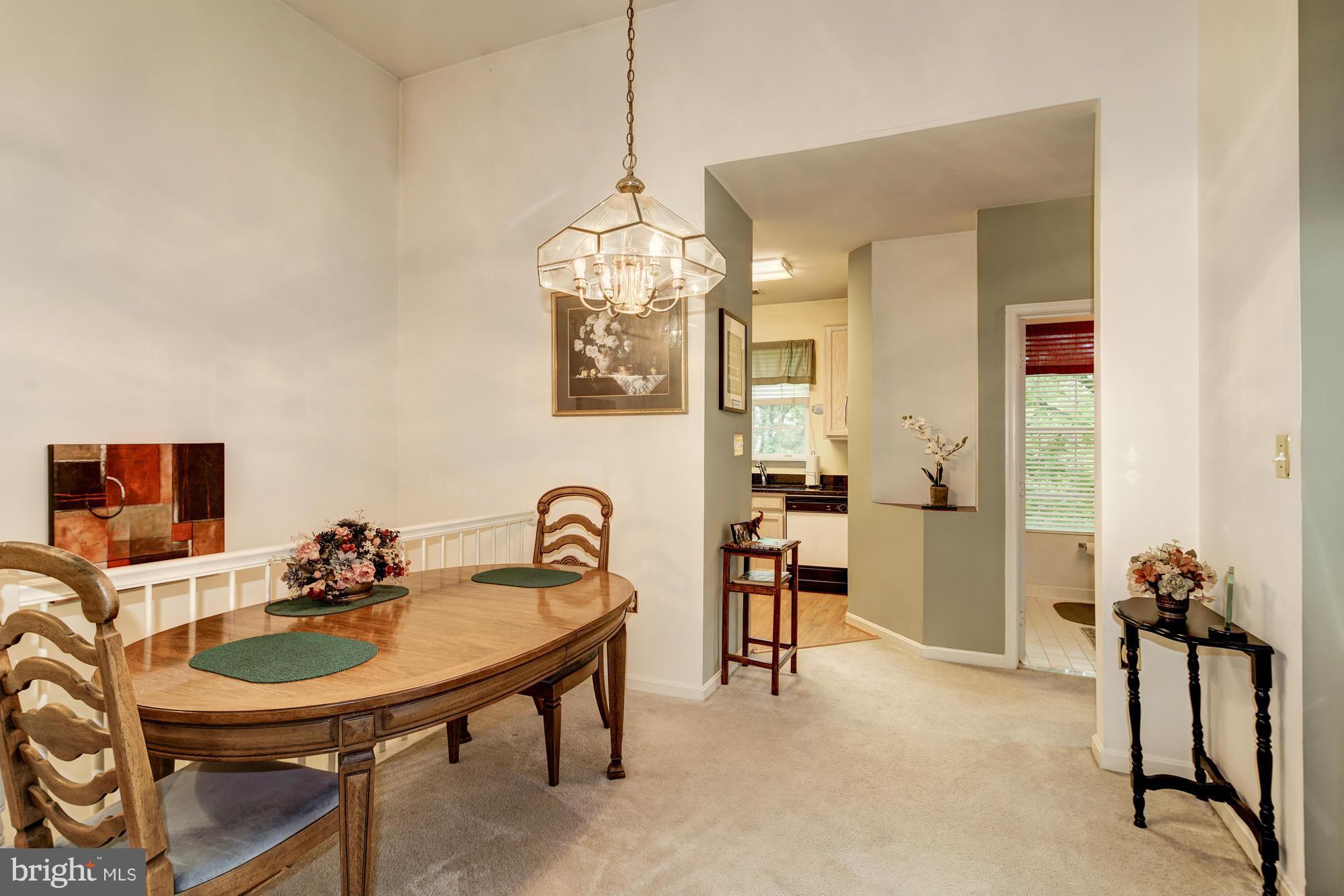 11406 Windleaf Court, Unit O Reston, VA 20194 - Photo 5 of 30 Dining Room